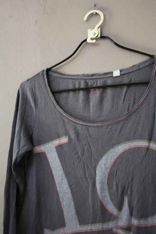 Vintage 90`s Grey Love Top (Medium)