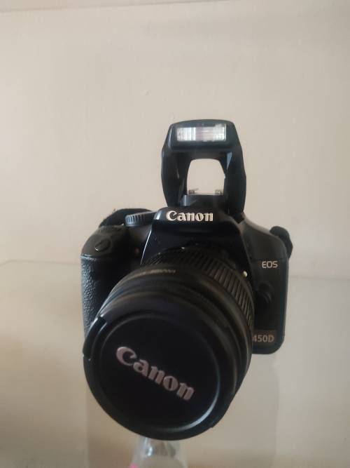 Canon 450D DSLR camera