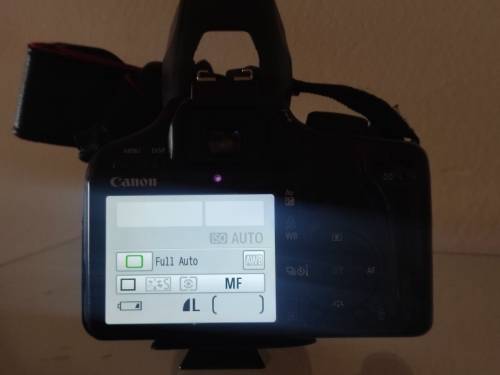 Canon 450D DSLR camera