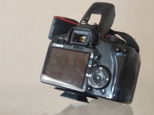 Canon 450D DSLR camera