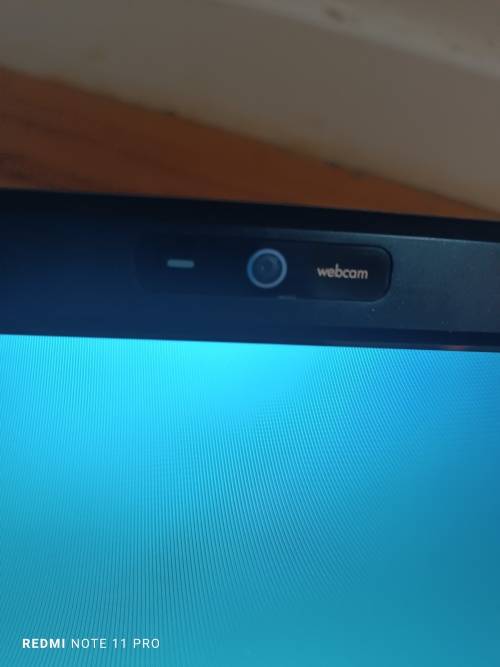 HP G700 - 2.5GB Ram - 500GB HDD - Windows10 Pro PLEASE READ