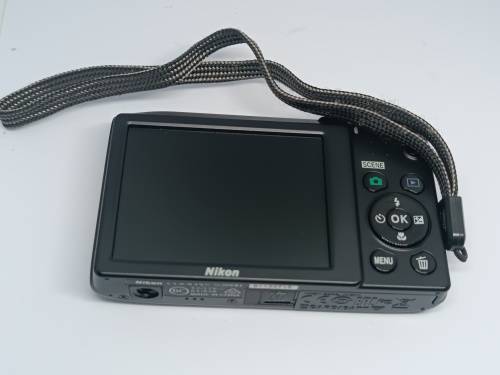 Nikon Coolpix S2800 - 20.1MP - 5x Zoom - Digital Camera