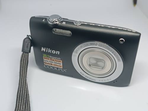 Nikon Coolpix S2800 - 20.1MP - 5x Zoom - Digital Camera