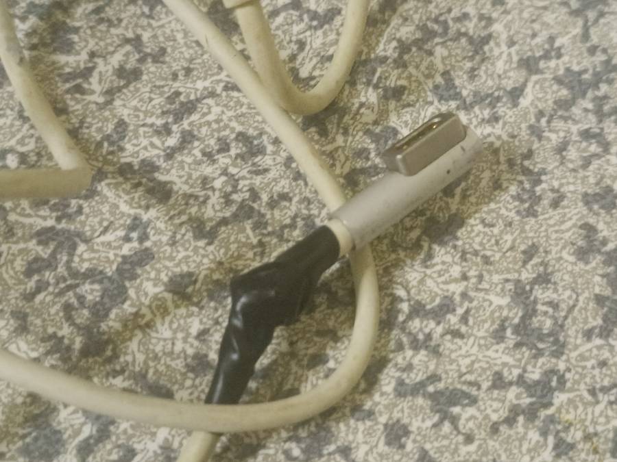 Apple Macbook (battery not holding power)