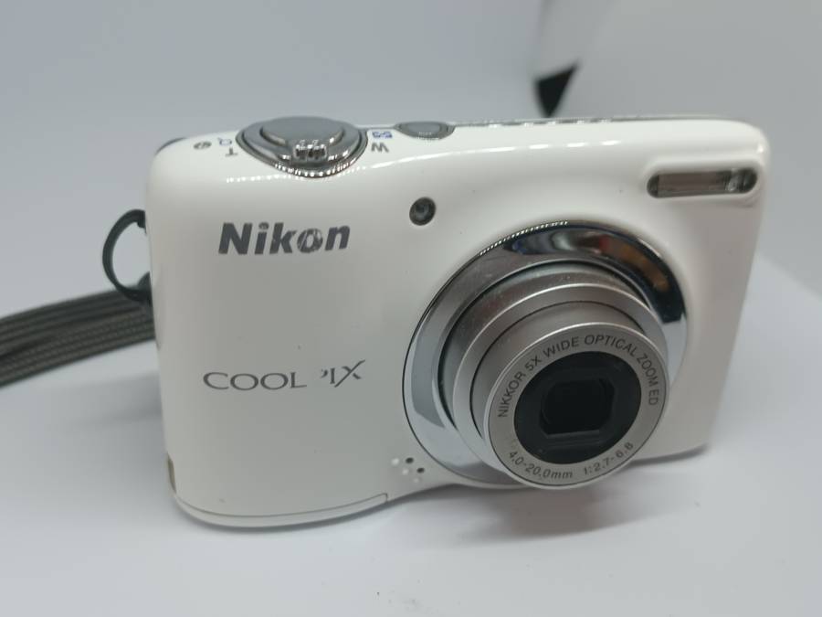 Nikon Coolpix L25 - 10MP - 5x Zoom - Digital Camera