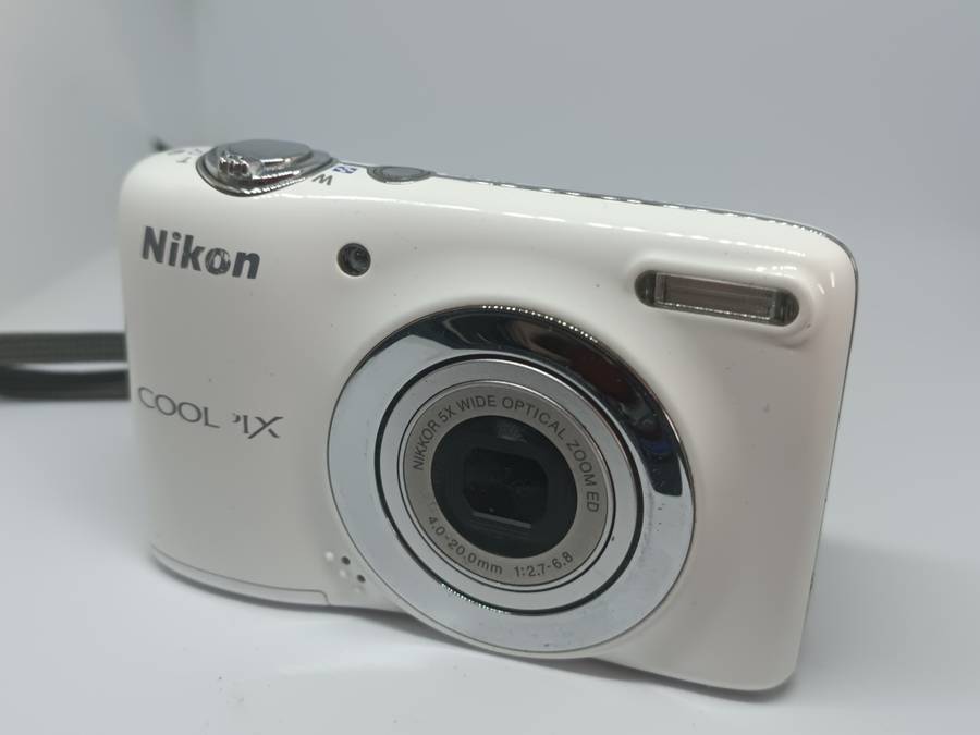 Nikon Coolpix L25 - 10MP - 5x Zoom - Digital Camera