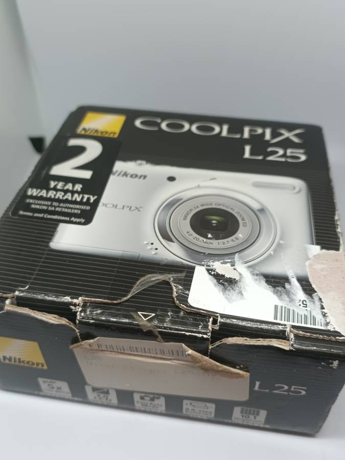 Nikon Coolpix L25 - 10MP - 5x Zoom - Digital Camera