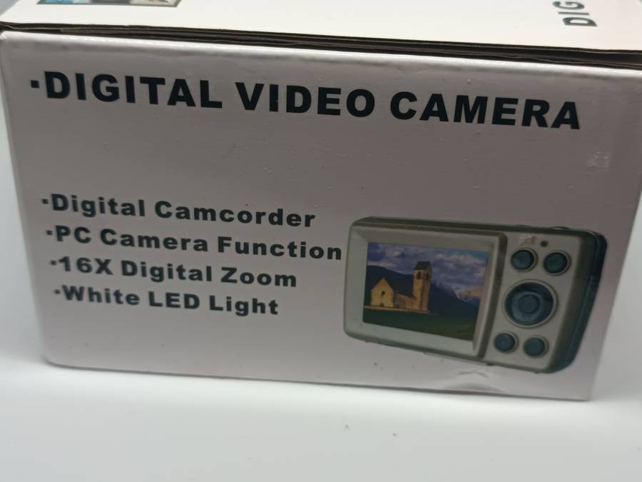 Digital Camera - 16MP - 4x Zoom