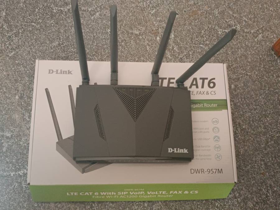 D-Link LTE CAT6 DWR-957M Telkom Router