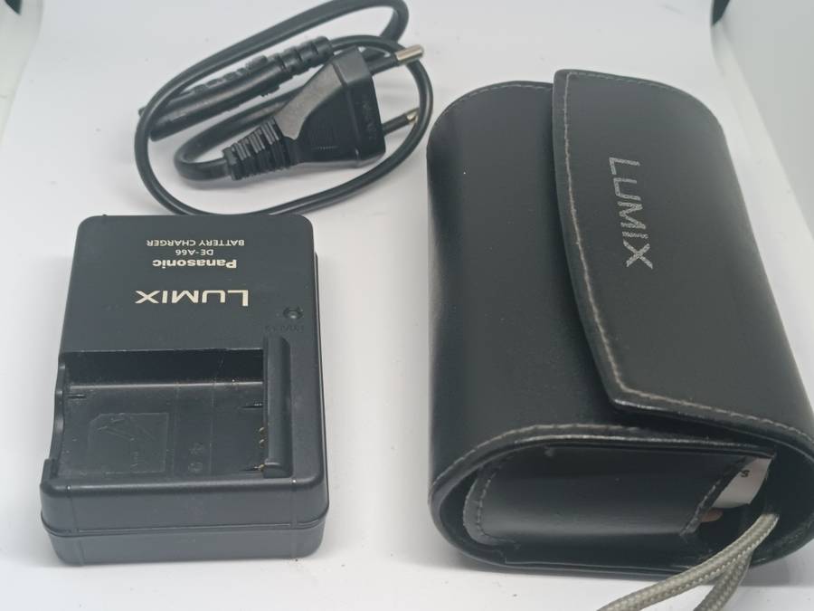 Panasonic Lumix DMC - TZ7 - 10MP - 12x Zoom - Digital Camera