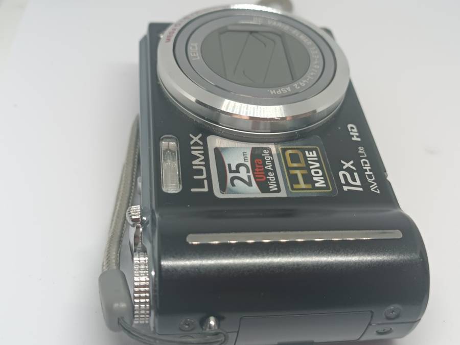 Panasonic Lumix DMC - TZ7 - 10MP - 12x Zoom - Digital Camera