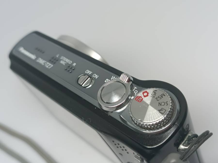 Panasonic Lumix DMC - TZ7 - 10MP - 12x Zoom - Digital Camera