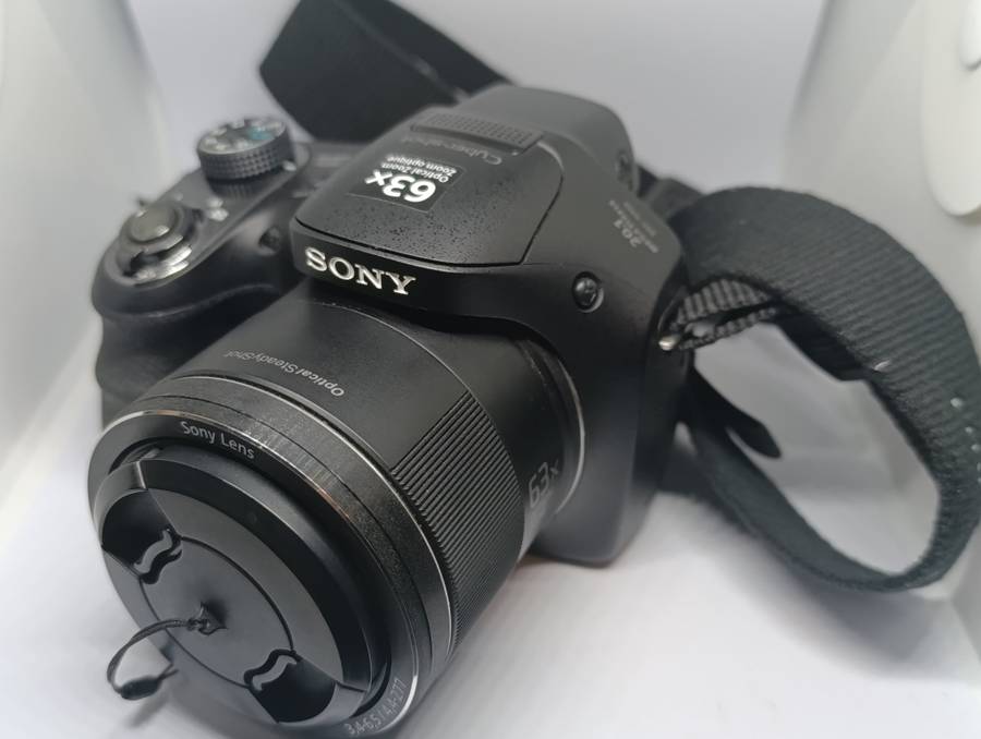 Sony Cyber-Shot DSC H400 - 20.1MP - 63x Zoom - Digital Camera