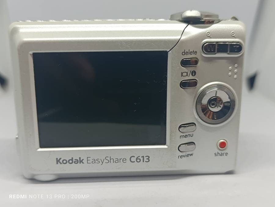 Kodak EasyShare C613 - 6.1MP - 3x Zoom - Digital Camera