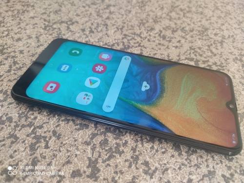 SAMSUNG A30 64GB DUAL SIM - BLACK