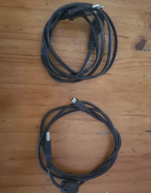 PLAYSTATION 3 CONSOLE + 4 GAMES!!