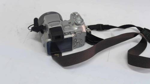 Sony DSC H1 Digital Camera