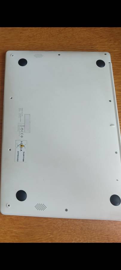 Mecer Z140C laptop
