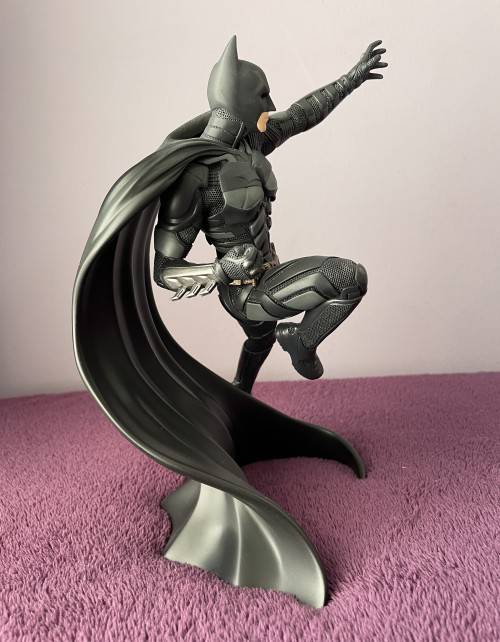 Christian Bale Batman Statue Dark Knight sculpted by Kolby Jukes DC Direct Limited Edition 1465/6000