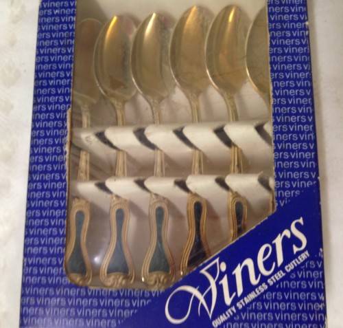 GOLD PLATED-220-8045 6 -TEA SPOON- QUALITY STAINLESS STEEL CUTLERY VINERS stamped STAINLESS STEEL] -
