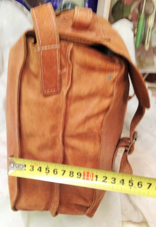 OLD LEATHER SATCHEL 2 DIVISION!!!GREAT COUNTRY HOME DECOR!!!*L@@K AT MY BUY NOW LISTINGS No WAITING