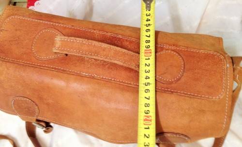 OLD LEATHER SATCHEL 2 DIVISION!!!GREAT COUNTRY HOME DECOR!!!*L@@K AT MY BUY NOW LISTINGS No WAITING