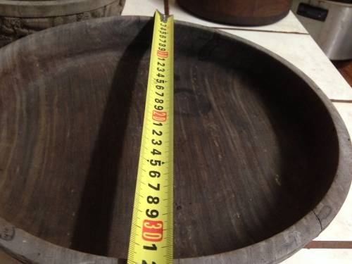 EXQUISITE 3WOOD BOWLS 2 BIG HEAVY CARVED FRIEZE+PLAIN HAS SIEVE rusted!GREAT COUNTRY HOME DECOR!!!!