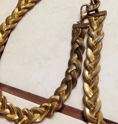 1 Belt  - Vintage -weave design - Gold tone metal