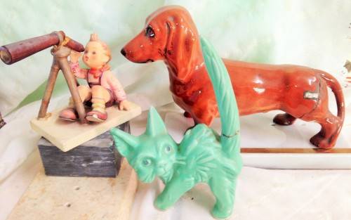 bid each one*1 BOY  HUMMEL+1 SYLVAC SCARDY CAT-BESWICK DOG REPAIRED DAMAGES TO CERAMIC* SO.So  Sweet