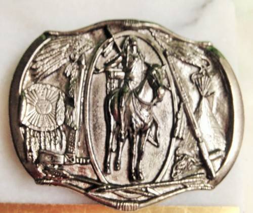 BERGAMOT BRASS WORKS 1984 made in USA  RED INDIAN ON HORSE BELT BUCKLE -SILVER TONE -BASE METAL