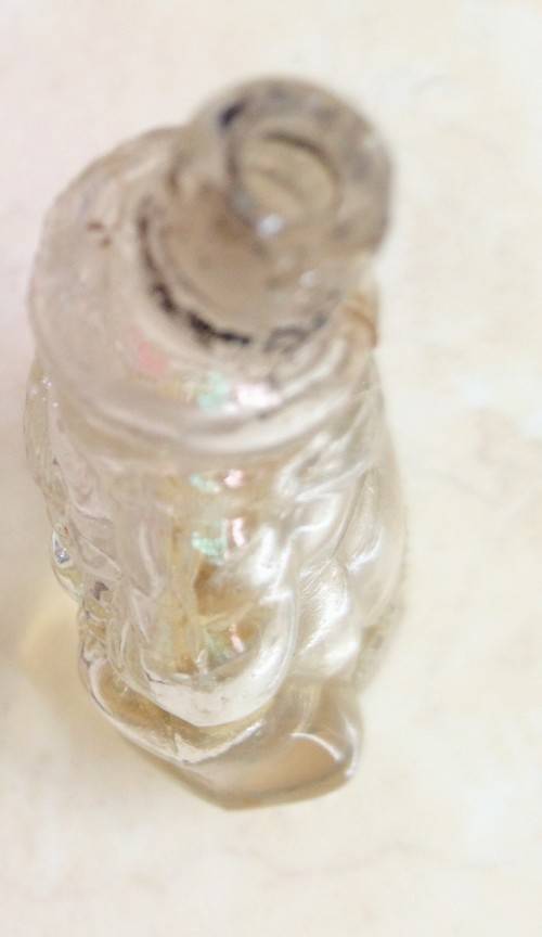 1x*PERFUME BOTTLE*EMPTY FIGURAL FATHER CHRISTMASSHAPEcirca1940"BAKELITE LID*COUNTRY HOME COLLECTIONS