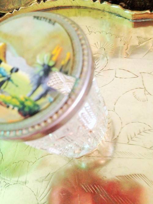 BRASS TRAYembossedseratedL355mmGREAT COUNTRY HomeDECOR*L@@Kat MY*BUY NOW*NO WAITINGnot includedGlas