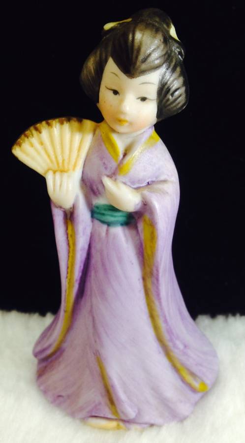 BELL ceramicI Oriental LOOK At All My BUY NOW LISTINGS NO WAITING