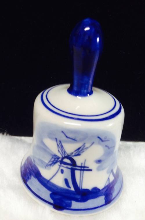 !!BELL-DELFT H.75MM-STAMP -BLAAUW -HAND WERK DELFT HOLLAND !!GREAT COUNTRY HOME DECOR!!!
