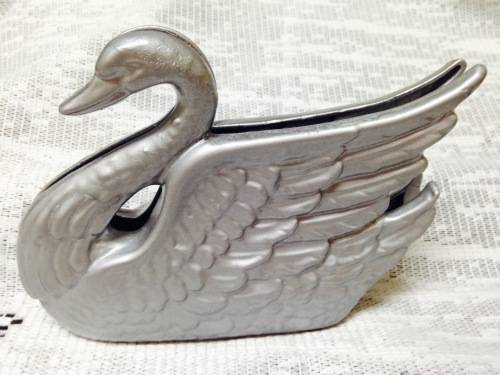 GODINGE c1984Cast Iron Swan + 2 Swan SALTS glass EPNS metal wing +1 mustard Spoon