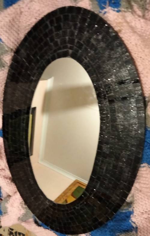 `MIRROR MOSAIC Black Tiles back wire to hang Note