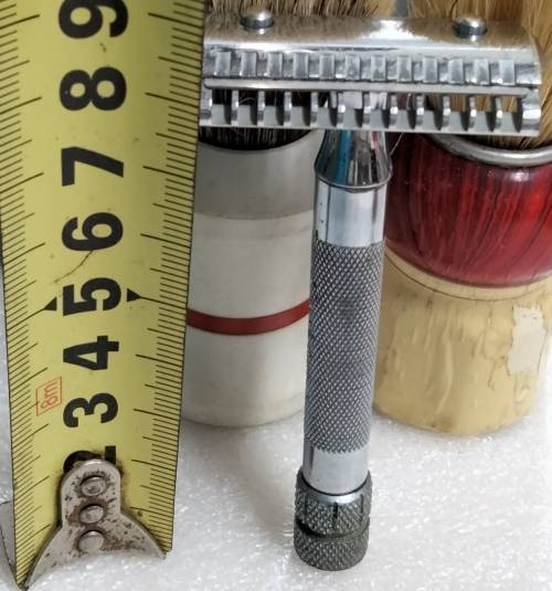 Red Ring Eclipse DE safety Razor working Sheffield England LOOK At My BUY NOW listings NO WAITING