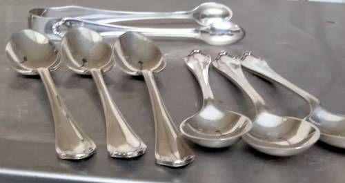 Antique boxed c1926 SHEFFIELD HALLMARKED STERLING SILVER Teaspoons +Sugar Nips 98grams