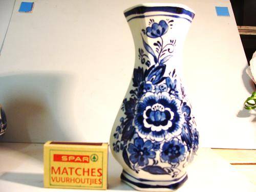 VASES- 1 CERAMIC -DECORATED WITH ORIENTA STYLE PRUNIS FLOWERS COLOUR BLUE AGANST WHITE