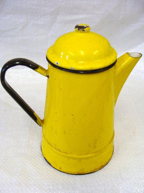 ENAMEL COFFEE POT-YELLOW made in Poland!!GREAT COUNTRY KITCHEN DECOR