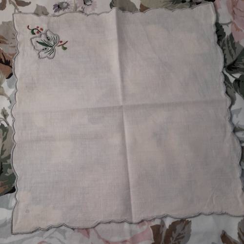 SIX HAND MADE  COTTON NAPKINS 26CMX26CM