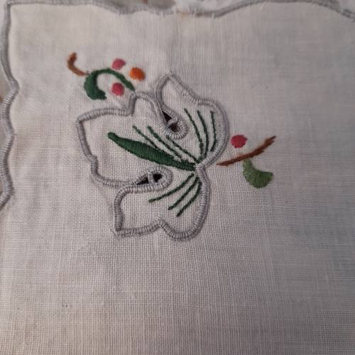SIX HAND MADE  COTTON NAPKINS 26CMX26CM