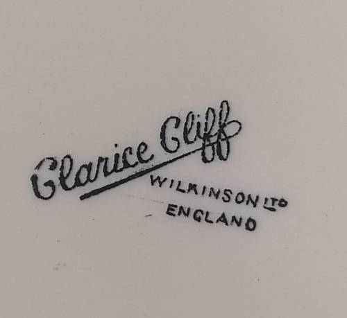 Clarice Cliff Plate Diameter 22.5cm