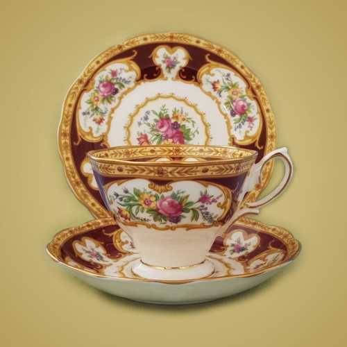 Royal Albert `Lady Hamilton` Trio