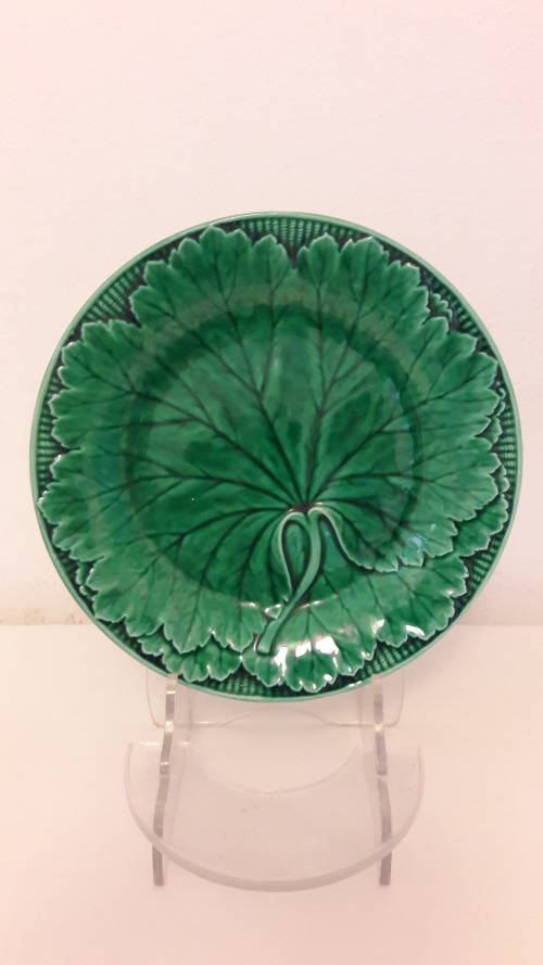 Collectible Wedgwood majolica Cabbage leaf wall plate circa 1920's