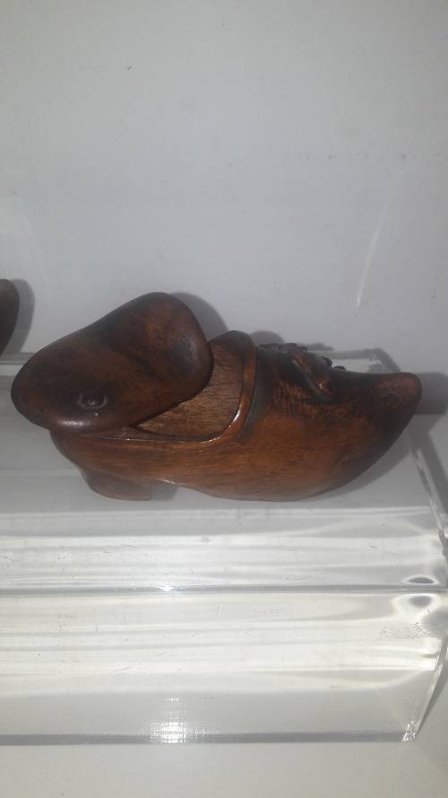Rare WW1 Trench Art pair of wooden sabots/clogs snuff boxes prob French 1914-19