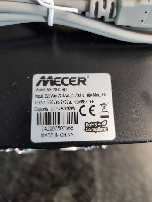 Mecer 2000VA/1200W Line Interactive/Off-Line UPS