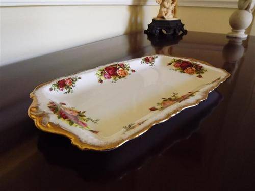 Royal Albert 'Old Country Roses' Oblong Sandwich Plate /Tray - Very rare & collectable ! Beautiful