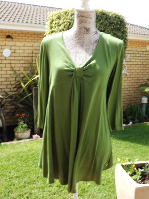 Ladies "Charter Club" Soft flowing Baby doll style  Blouse knot detail in Green  - Size 14