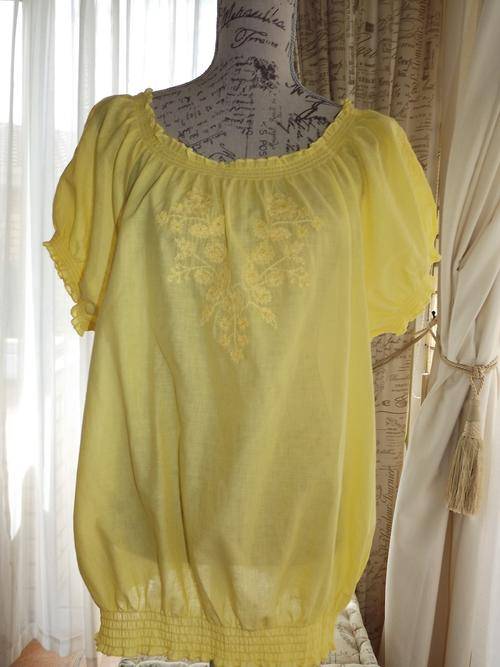 NEW LADIES YELLOW COTTON BOHEMIAN STYLED TOP BEAUTIFUL  EMBROIDERY & ELASTIC SLEEVES & WAIST SIZE 40